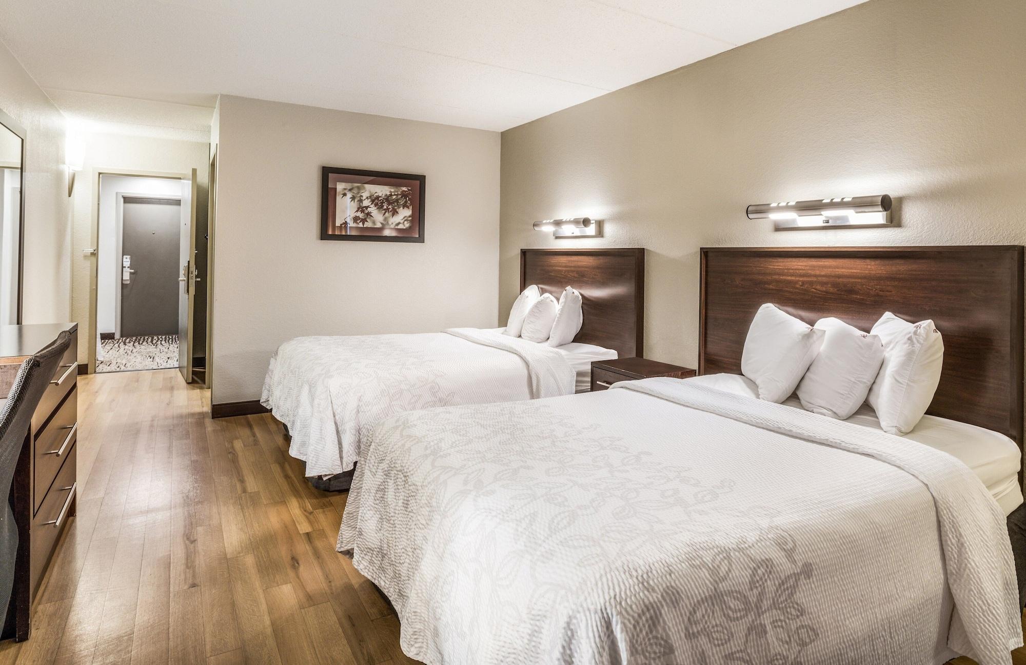 Red Roof Inn Plus+ Boston - Woburn/ Burlington Buitenkant foto