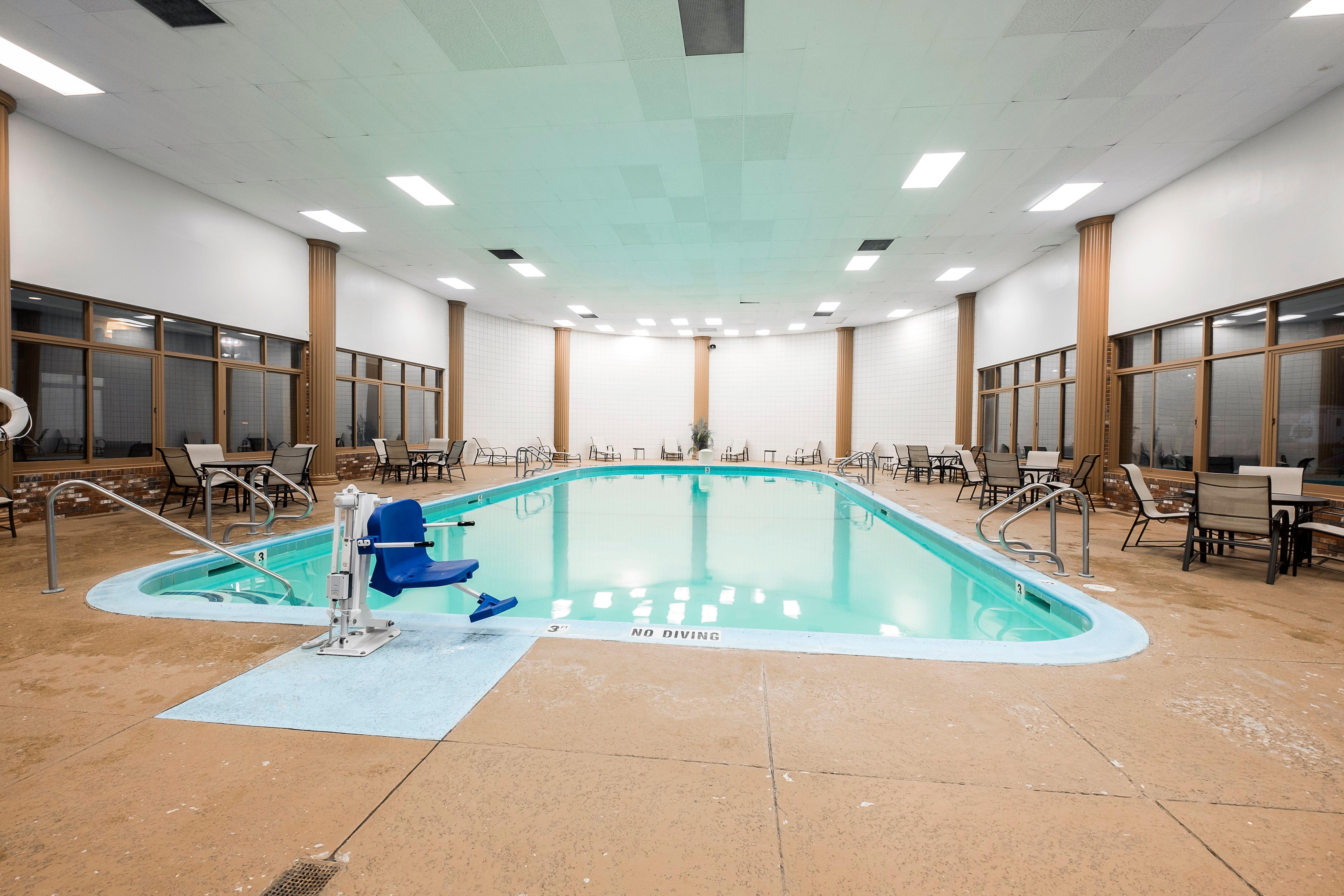 Red Roof Inn Plus+ Boston - Woburn/ Burlington Buitenkant foto