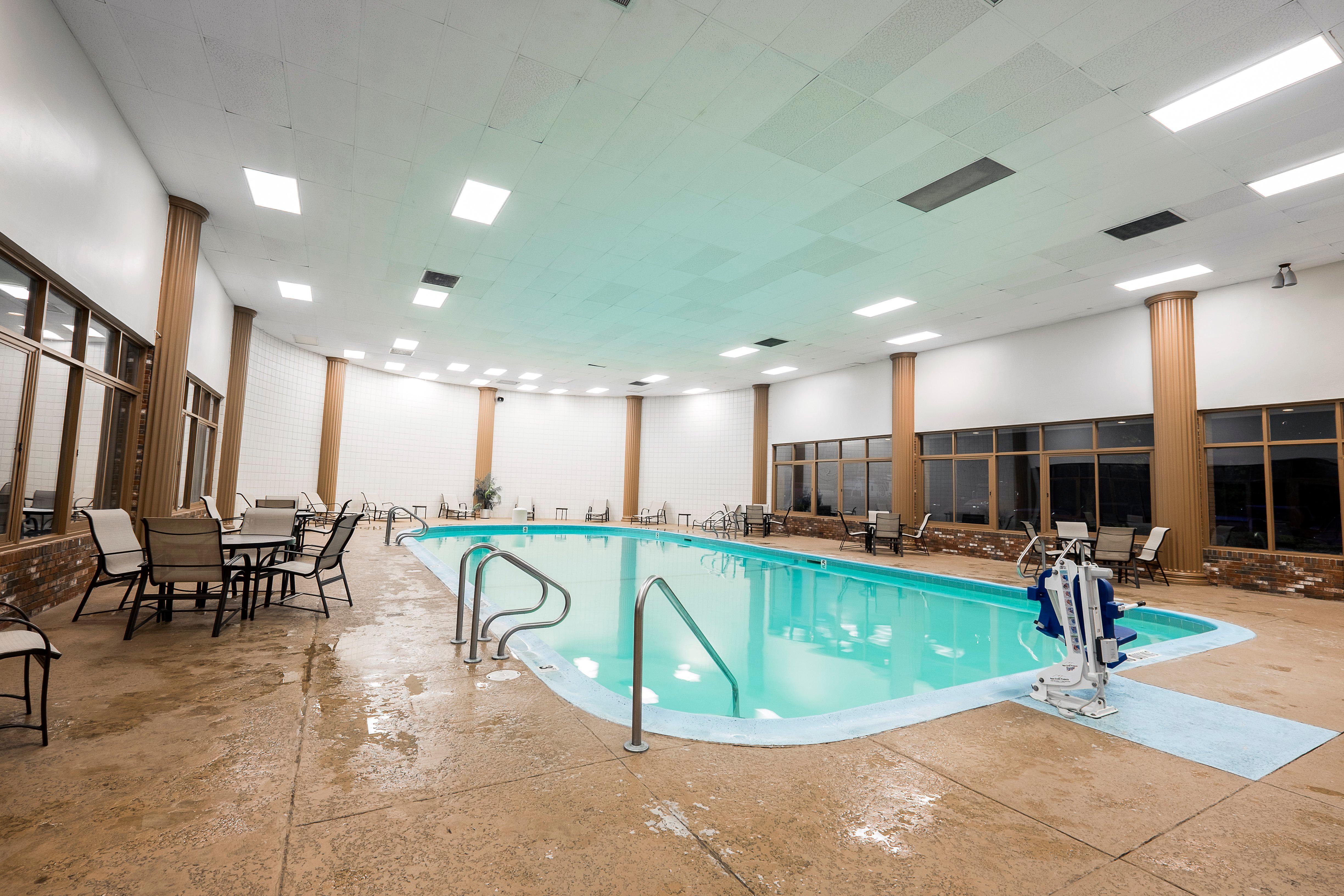 Red Roof Inn Plus+ Boston - Woburn/ Burlington Buitenkant foto