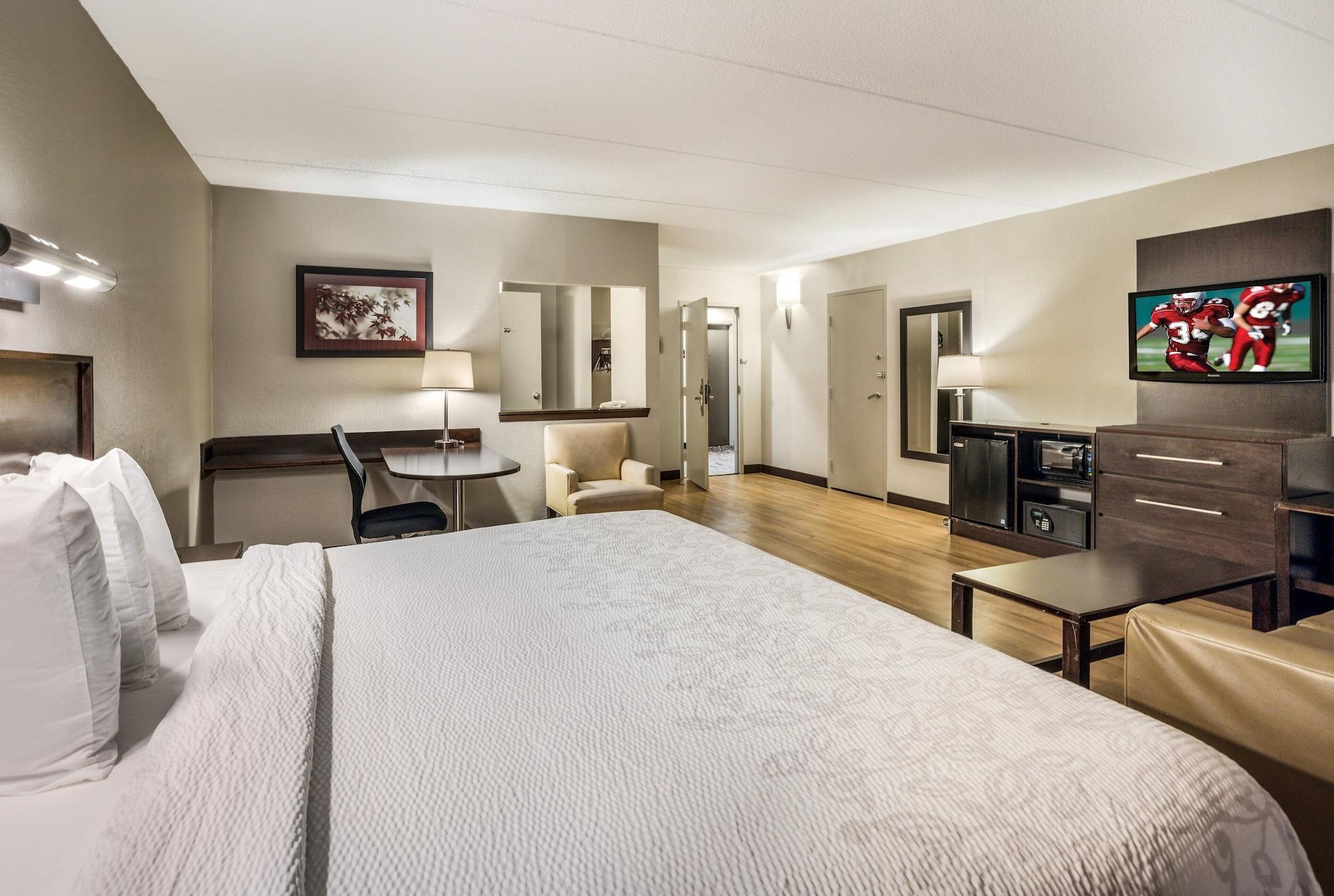 Red Roof Inn Plus+ Boston - Woburn/ Burlington Buitenkant foto