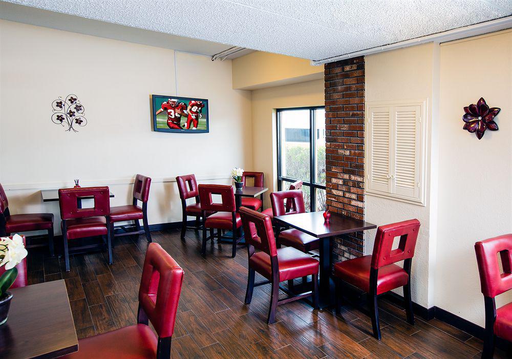 Red Roof Inn Plus+ Boston - Woburn/ Burlington Buitenkant foto